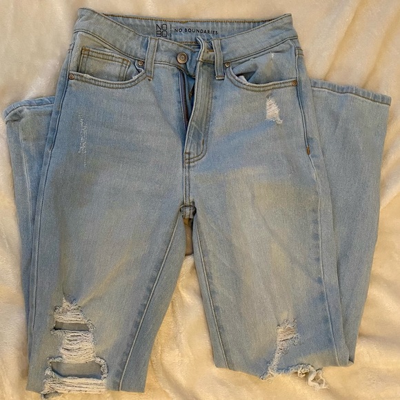 Ripped jeans - Picture 1 of 3